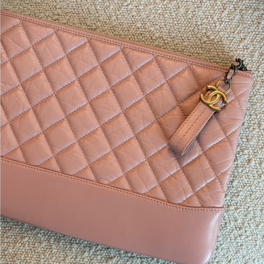 SOLD ❌Chanel Gabrielle Clutch Pink